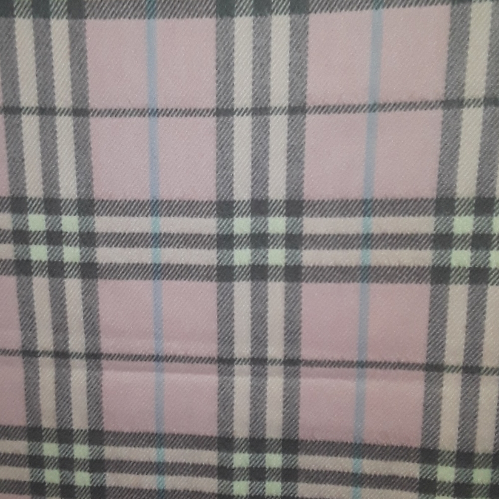 Burberry - Picture 3 of 3